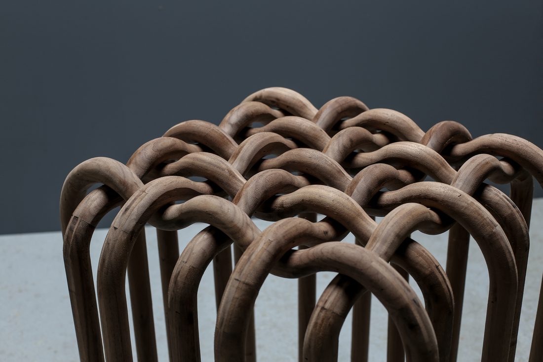 Curvy stool 4